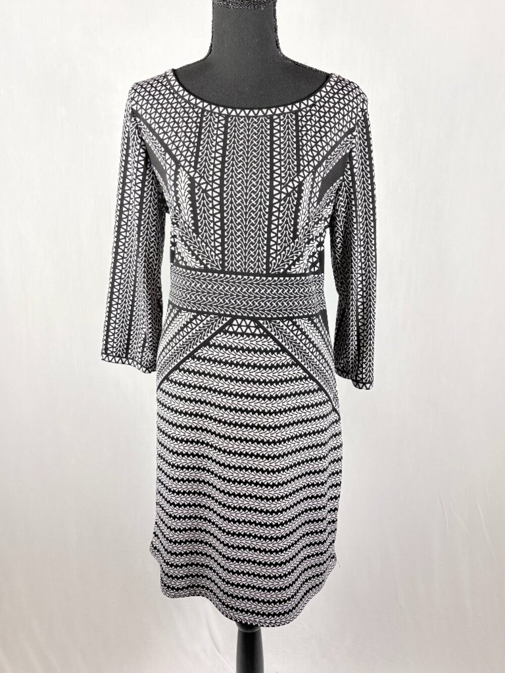 Max Studio | Black White Geo Print Sheath Dress | Women’s L | Long Sleeve